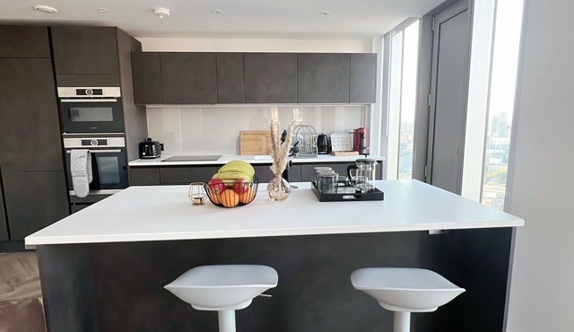 2 Bedroom Apartment Manchester City Centre Deansgate