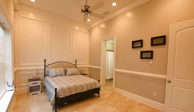 2 bedroom apartment horse farm