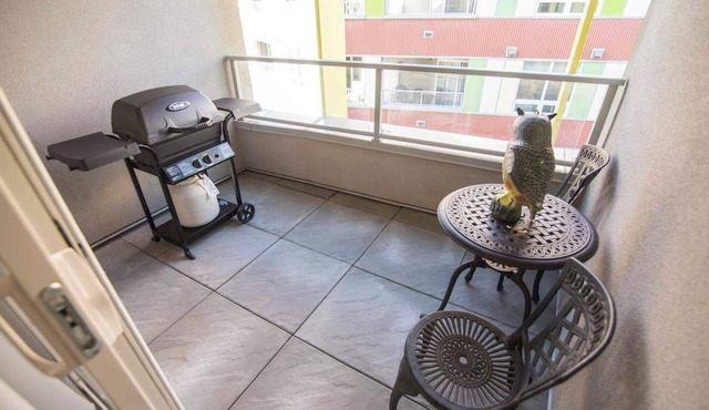 2-bedroom apartment in serene Saskatoon with cool AC and complimentary gym