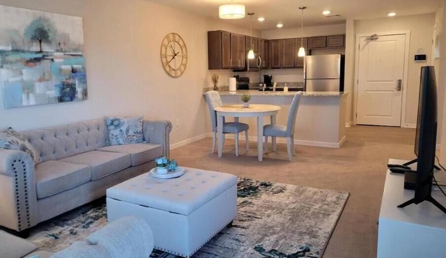 2-Bedroom apartment in Fenton, MI with Wi-Fi, Fitness Center, & in-unit Laundry!