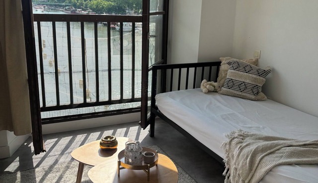 2 bedroom apartment in paris