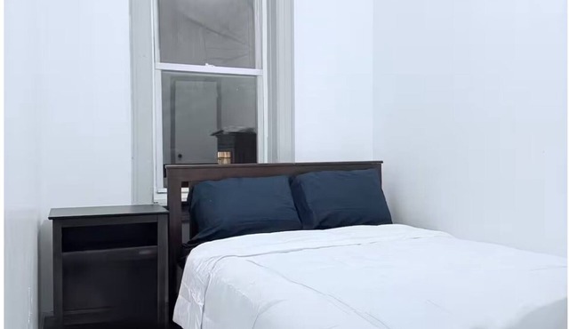 2-bedroom Apartment in Historical Newkirk District