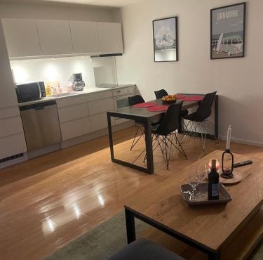 2 bedroom apartment near the sea