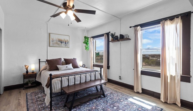 2-Bedroom Apartment Near Downtown El Paso
