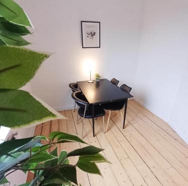 2 Bedroom Apartment near pedestrian street