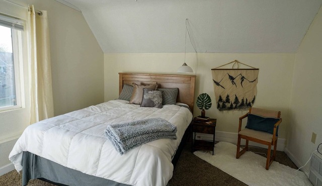 2 Bedroom Apartment near NDSU and Downtown Fargo