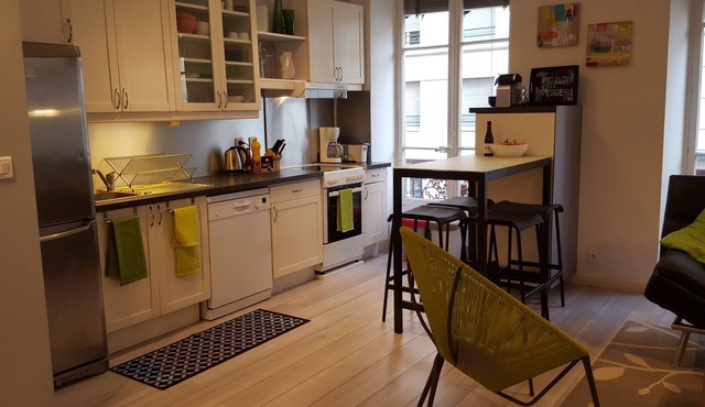 2 bedroom apartment, quays of the Rhône and Part-Dieu