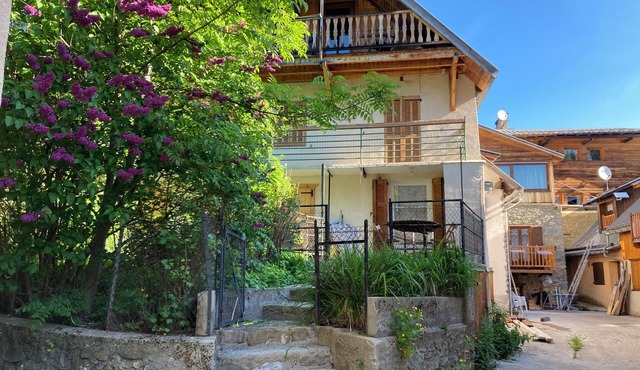 2 Bedroom Apartment + Terrace Allos Centre