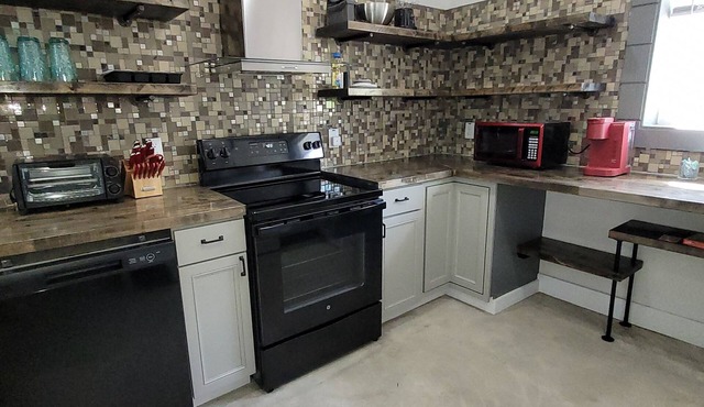 2 Bedroom apartment with handicap-friendly features