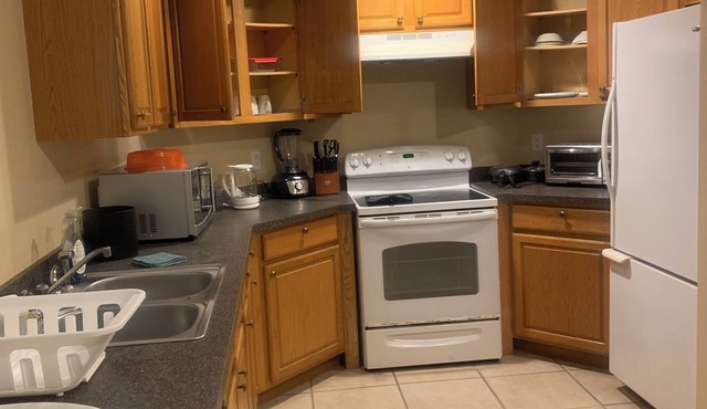 2 bedroom apartment in brilliant Stonecrest with AC, WiFi. Enjoy your stay