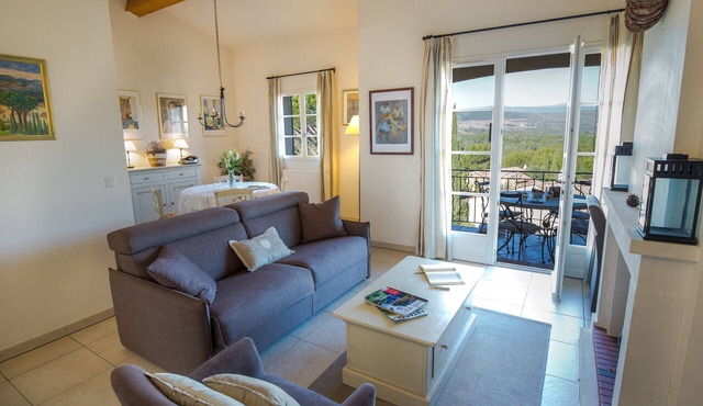 2-BEDROOM APARTMENT WITH TERRACE (N°555)