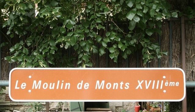 2 Bedroom apt in Former 18th Century Water Mill and Garden