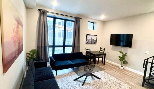 2 bedroom, Art museum, private roof deck.