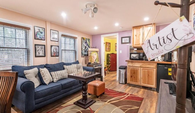 2 bedroom Artist Studio Creative Space