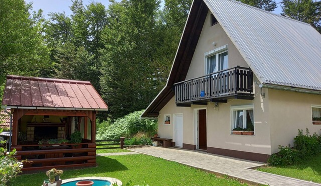 2 bedroom awesome home in Homer-Lokve