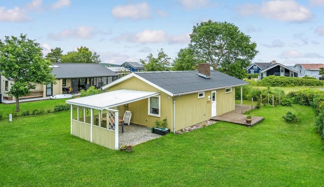 2 bedroom awesome home in Juelsminde
