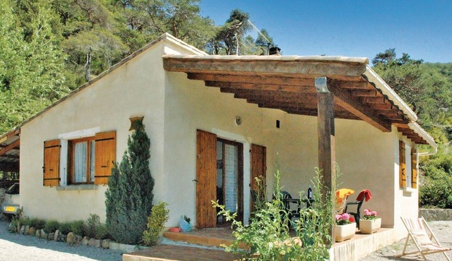 2 bedroom awesome home in Teyssieres