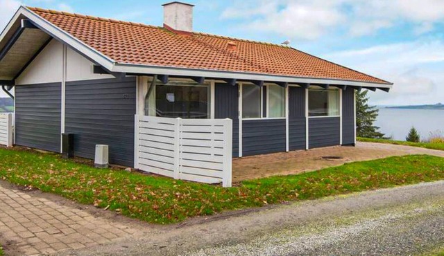 2 bedroom awesome home in Aabenraa