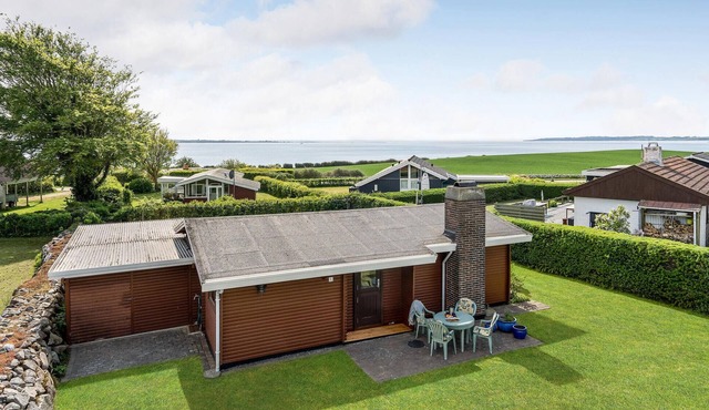 2 bedroom awesome home in Faaborg