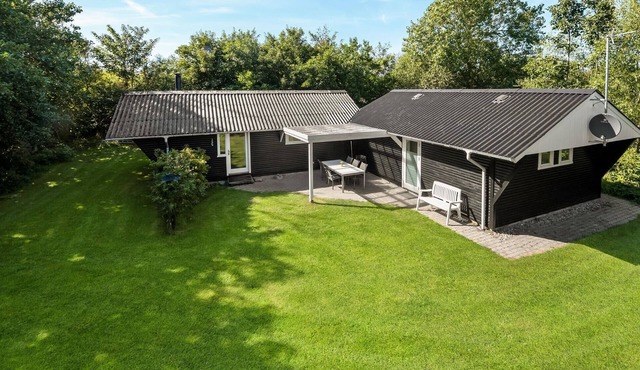 2 bedroom awesome home in Ulfborg