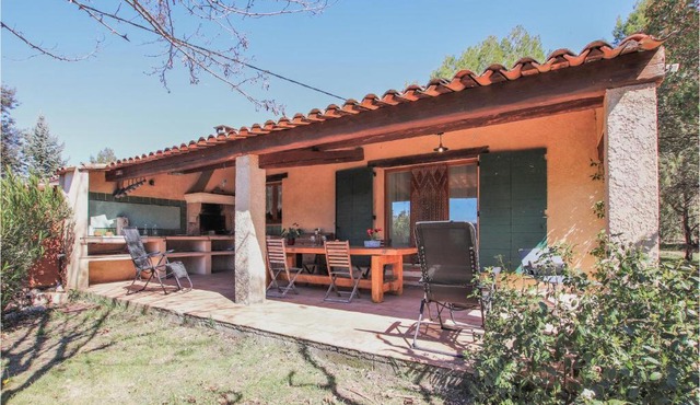 2 Bedroom Awesome Home In Fox Amphoux