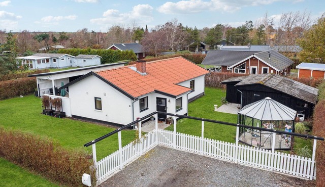 2 bedroom awesome home in Gørlev