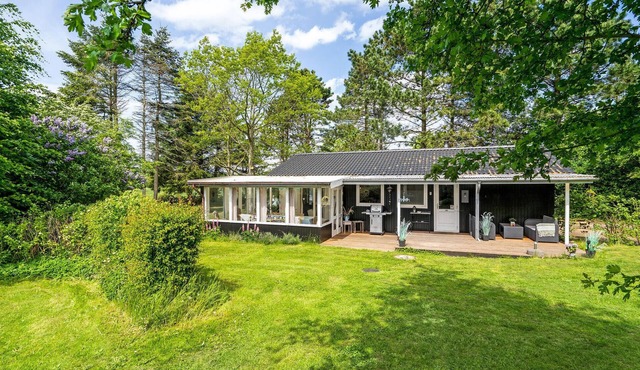 2 bedroom awesome home in Farsø