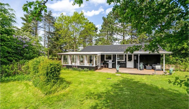 2 Bedroom Awesome Home In Farsø