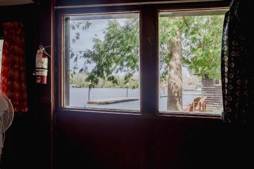 2-bedroom Balsam Lake Lower Boathouse #1A