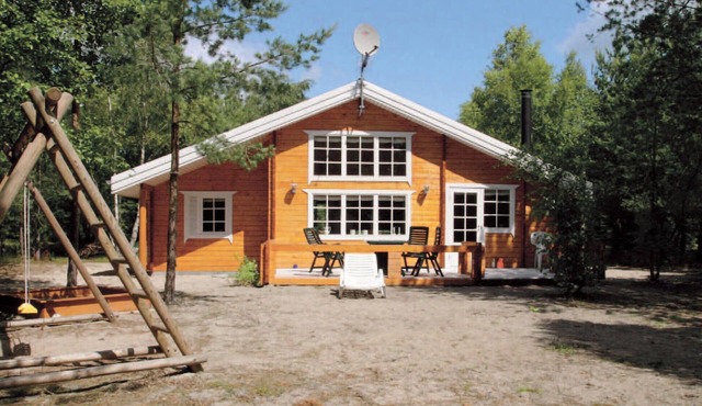 2 bedroom beach front home in Hadsund