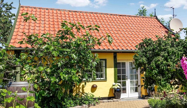2 bedroom beach front home in Svaneke