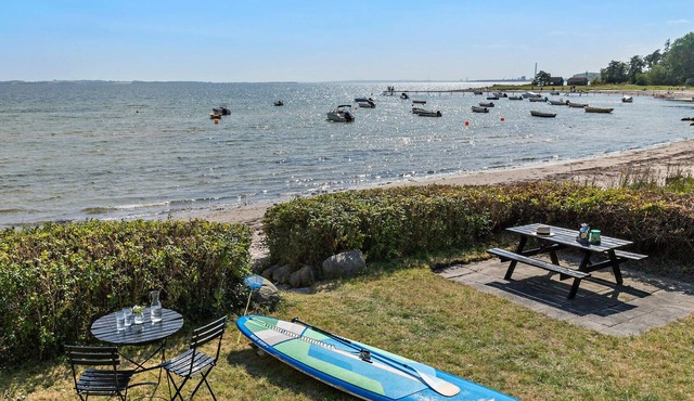 2 bedroom beach front home in Rønde