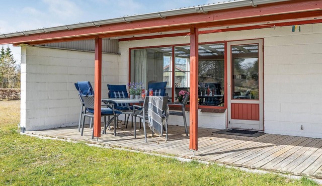 2 bedroom beach front home in Tarm