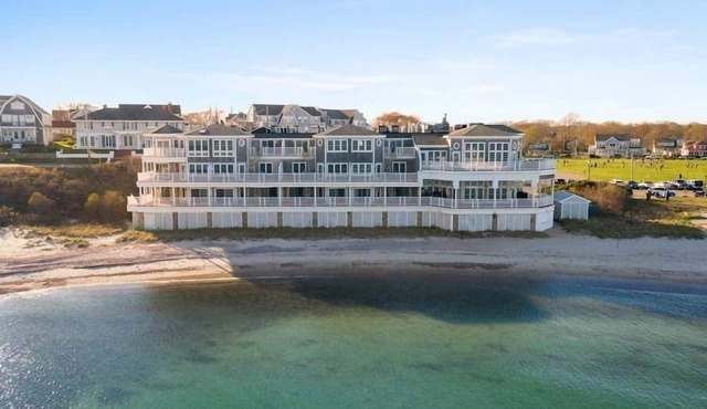 2 Bedroom Beachfront Falmouth Condo RPAM051