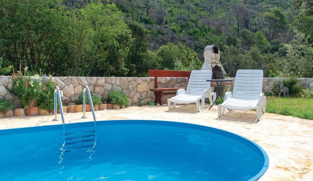2 bedroom beautiful apartment in Trstenik