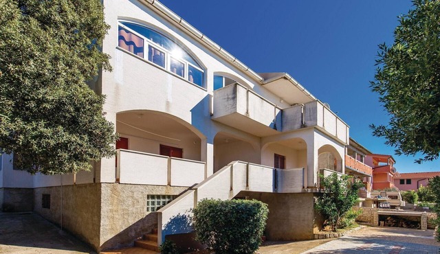 2 bedroom beautiful apartment in Mandre