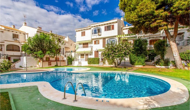2 Bedroom Beautiful Apartment In Orihuela