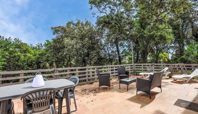 2 bedroom beautiful apartment in Biot