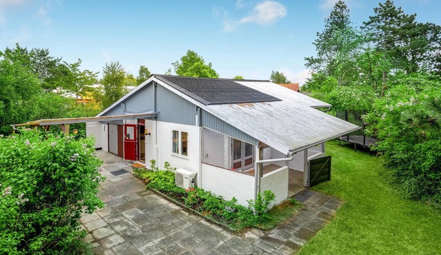 2 bedroom beautiful home in Nykøbing Sj