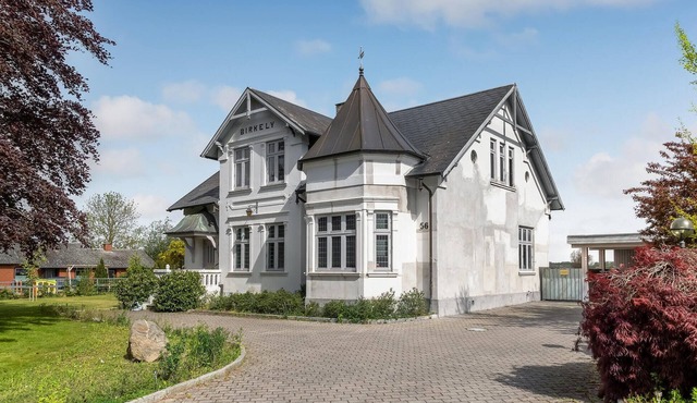 2 bedroom beautiful home in Idestrup