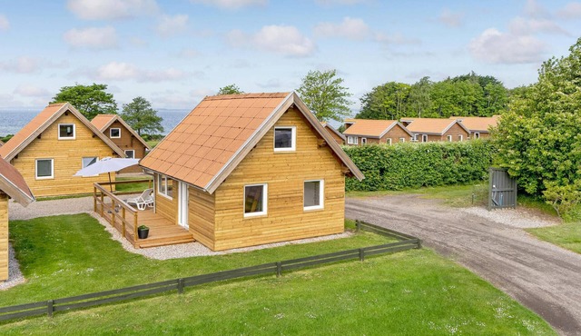 2 bedroom beautiful home in Tranekær