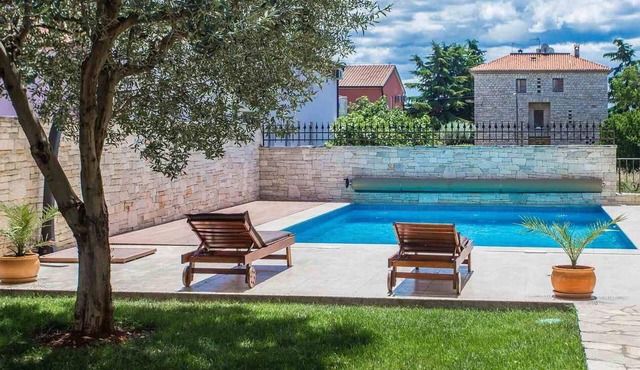 2 bedroom beautiful home in Novigrad