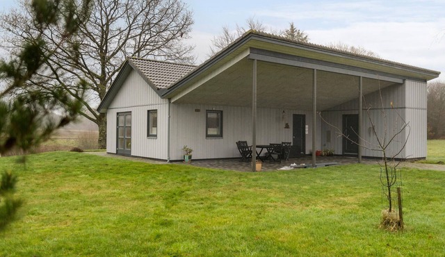 2 bedroom beautiful home in Hovborg