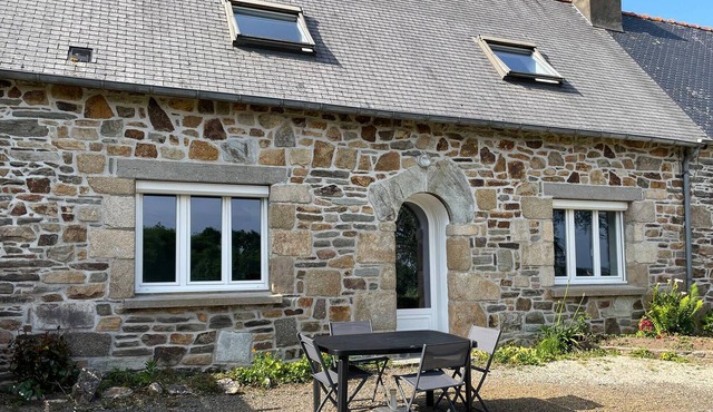 2 bedroom beautiful home in Rospez