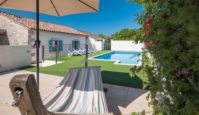2 bedroom beautiful home in Lozari