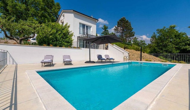 2 bedroom beautiful home in Pazin