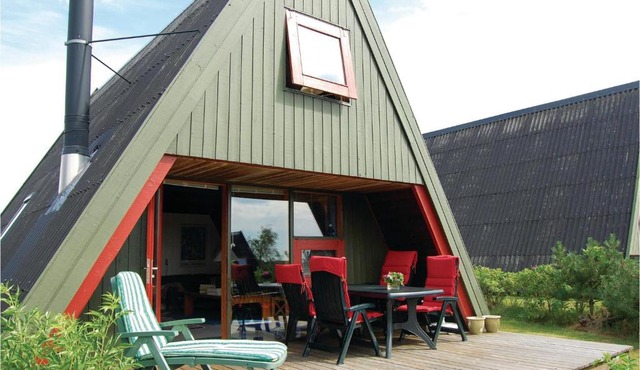 2 Bedroom Beautiful Home In Farsø