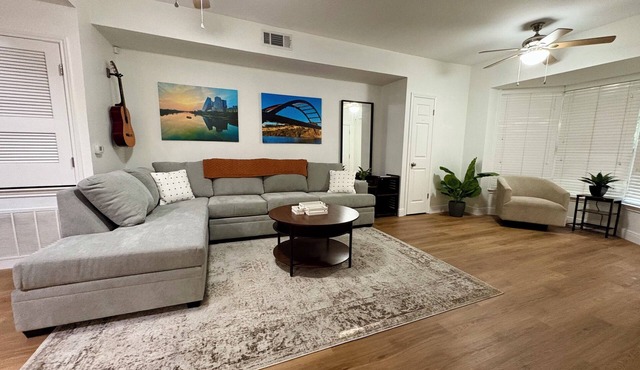 2-bedroom beautiful West Campus Austin condo