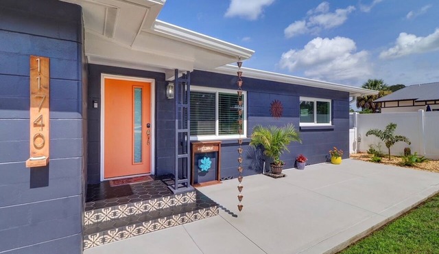 2 Bedroom Bungalow With Hot Tub Near Indian Rocks Beach