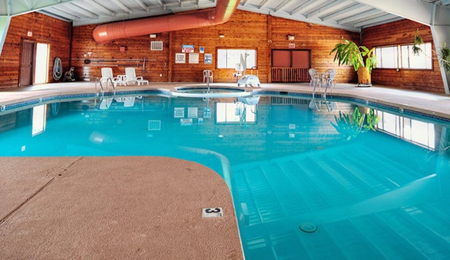 2 Bedroom Cabin~AZ White Mountains~In Room Fireplace~Resort Amenities!